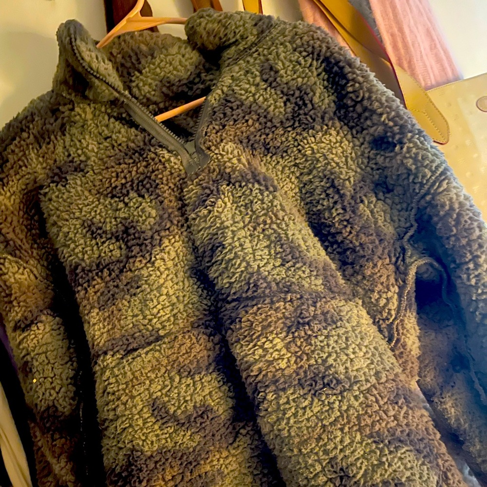 American eagle fleece
